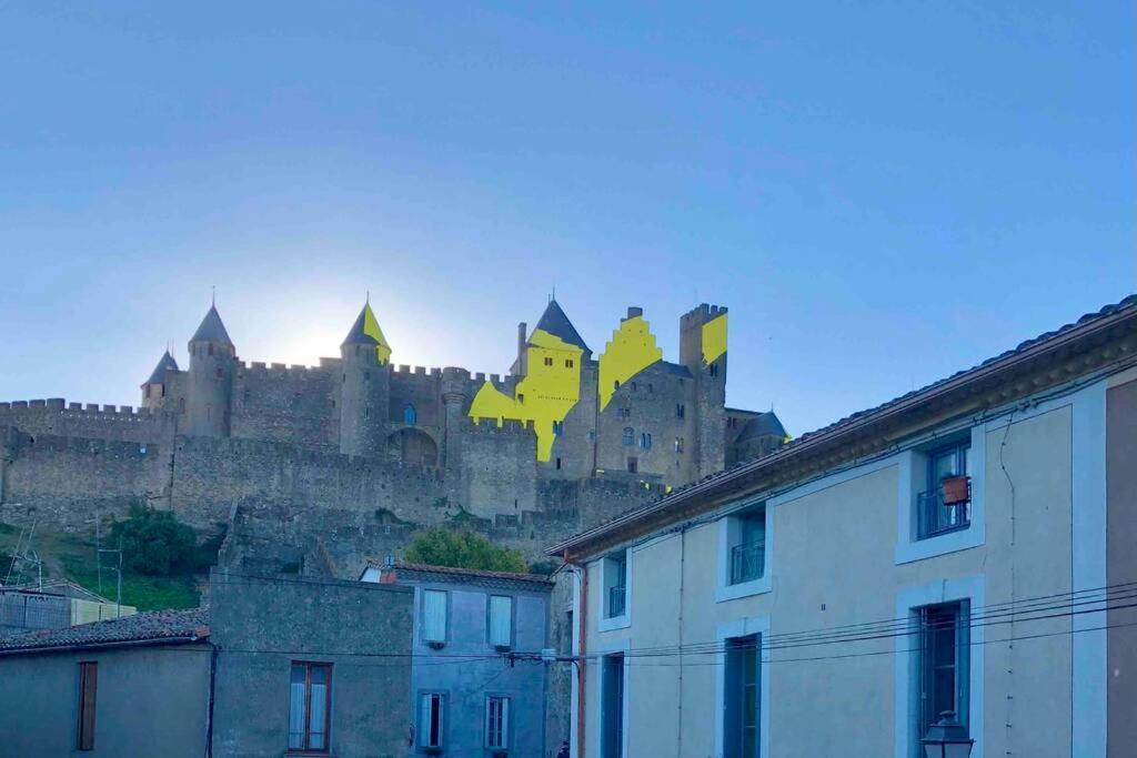 Le Templier Vue Cite Pied Cite Medievale Neuf Carcassonne Exteriör bild